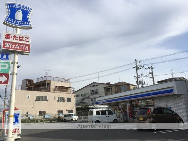 コンビニ　ローソン（コンビニ）まで770m