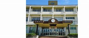 中学校　姫路市立鹿谷中学校（中学校）まで2486m