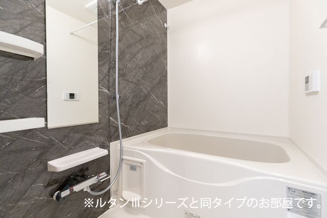 バス・シャワールーム　同メーカー施工例
