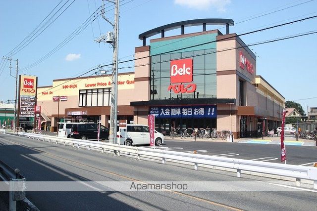 スーパー　ベルク坂戸八幡店（スーパー）まで450m