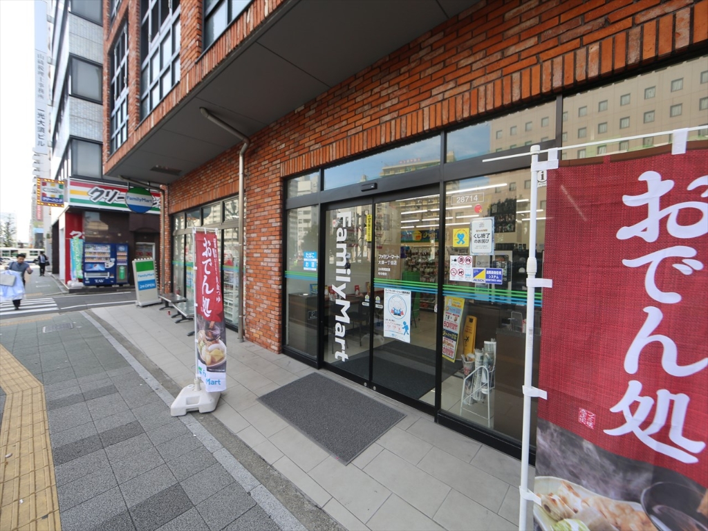 コンビニ　ファミリーマート 大須一丁目店（コンビニ）まで80m