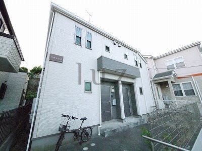 建物外観　きれいな外観のタウンハウスです！
