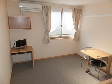 居室・リビング　家具家電付きのお部屋です