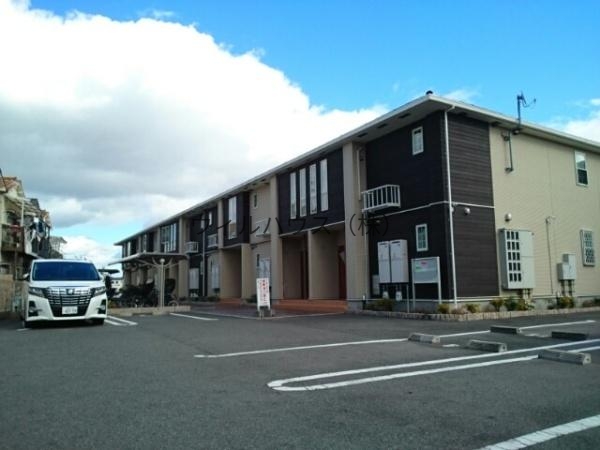 駐車場　敷地内駐車場！