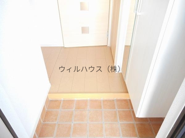 玄関　シューズボックスあり！