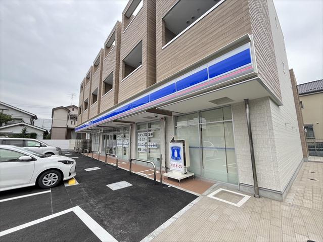 コンビニ　ローソン（コンビニ）まで331m