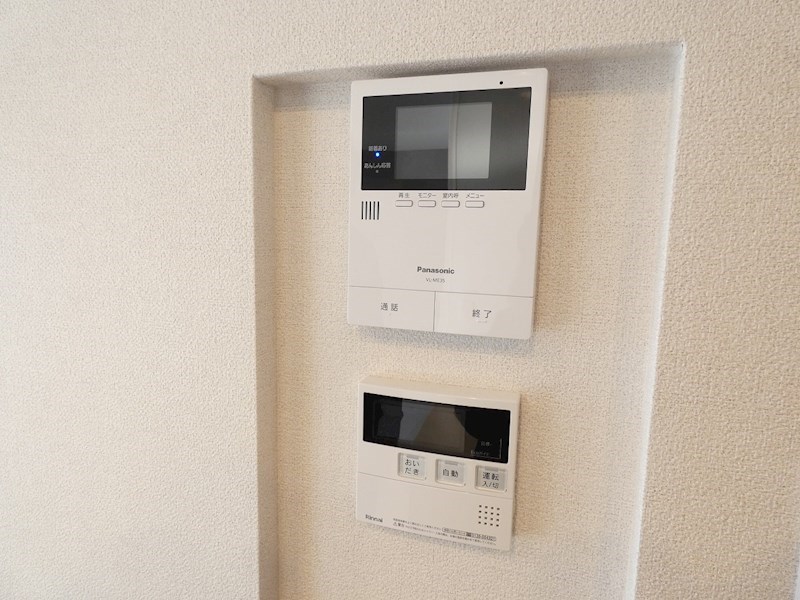 セキュリティ　写真は102号室です（参考）
