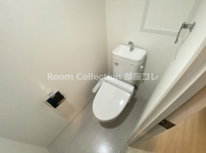 トイレ　※同物件他部屋写真 反転の場合有
