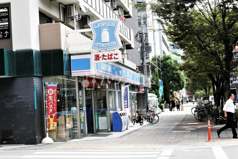 コンビニ　ローソン幸町通2丁目店（コンビニ）まで119m