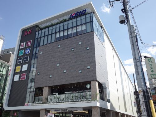ショッピングセンター　トリエ京王調布（ショッピングセンター）まで866m