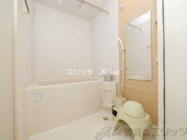 バス・シャワールーム　洗面