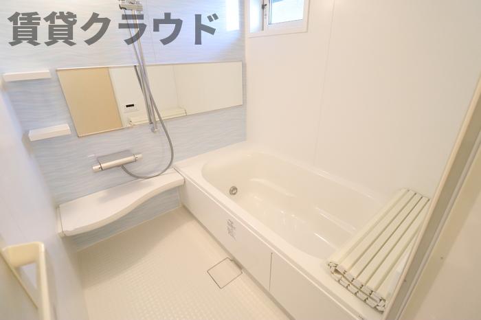 バス・シャワールーム　うれしい！！広々一坪風呂は高ポイント！！