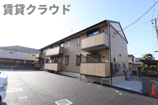 建物外観　JR京葉線「蘇我駅」まで徒歩9分！レンガ調の外観が特徴です！