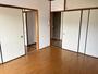 その他部屋・スペース　駐車場側の洋室（角部屋）