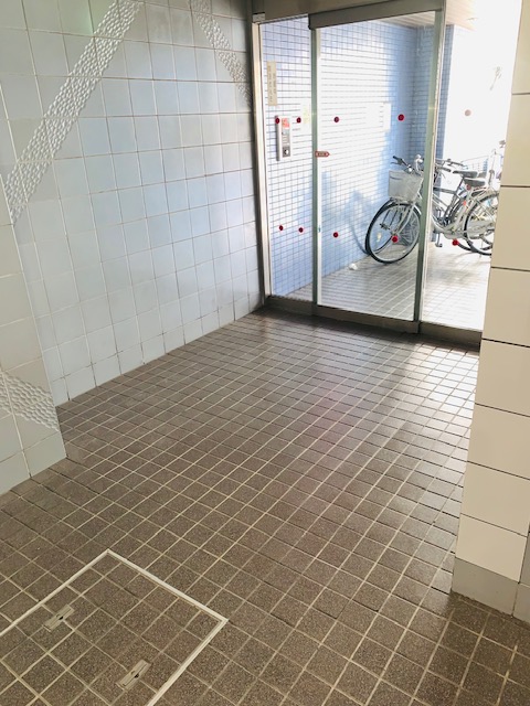 地下鉄御堂筋線 長居駅 徒歩6分 5階建 築33年の外観写真