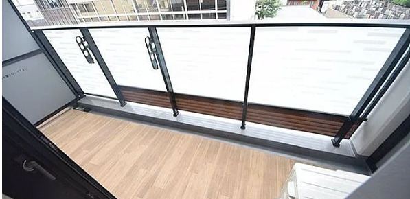 バルコニー　※別部屋の参考写真です。