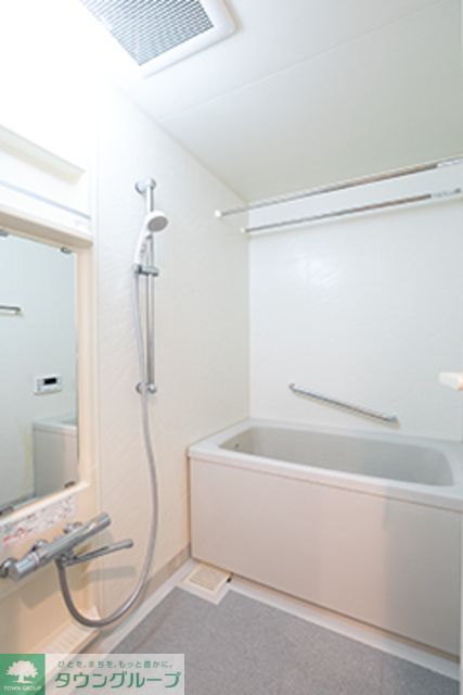 バス・シャワールーム　※写真は同タイプ住戸です。