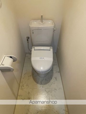 ＪＲ東海道本線 浜松駅 バス乗車時間：20分 最寄りバス停で下車 徒歩3分 4階建 築20年のトイレ写真