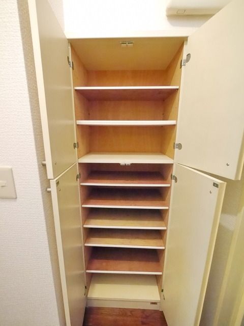 その他　★たっぷり入るシューズボックス★