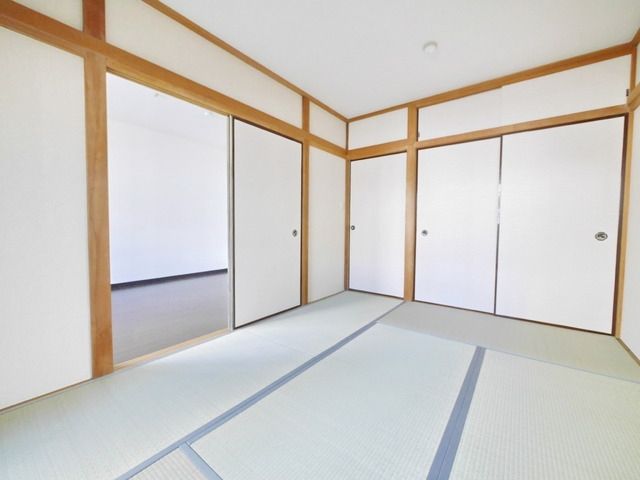 その他部屋・スペース　★畳が落ち着く６帖和室★