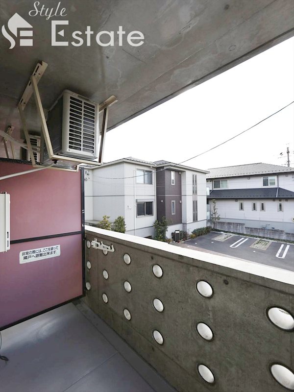地下鉄鶴舞線 川名駅 徒歩8分 4階建 築33年の内装写真