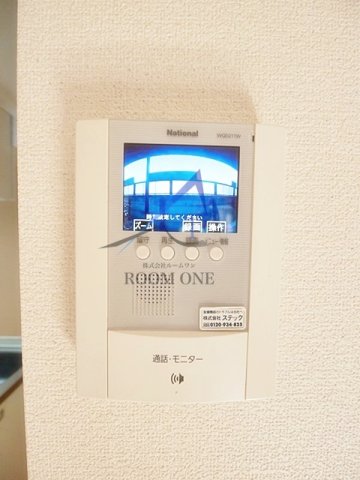 セキュリティ　モニター付きインターホンです。