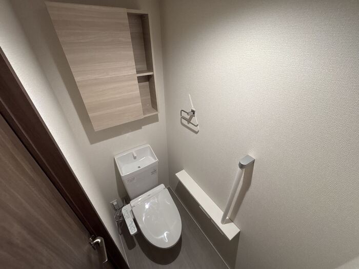 D-residence墨江のトイレ写真