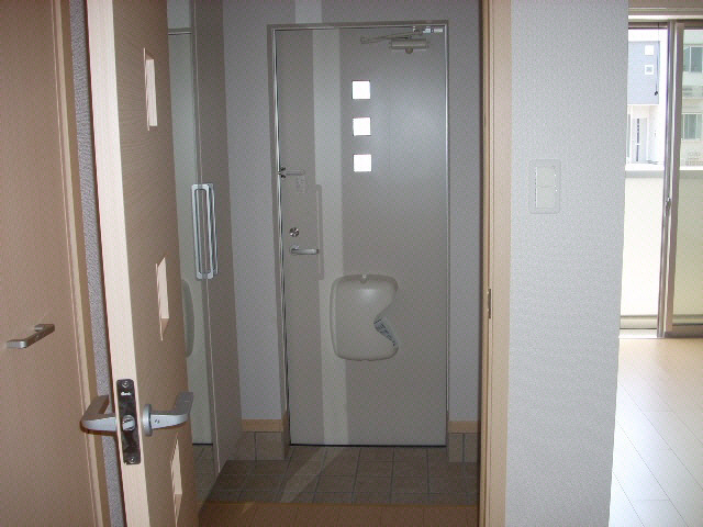 玄関　※別部屋写真