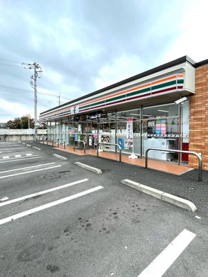 コンビニ　セブンイレブン 越谷神明町2丁目店（コンビニ）まで347m
