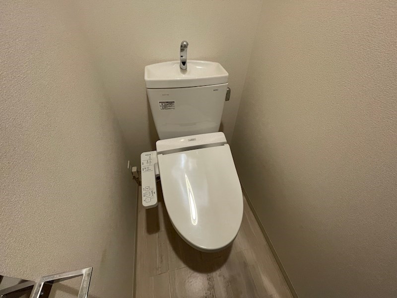プレサンス三宮ポルトのトイレ写真