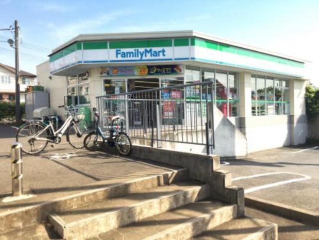 コンビニ　ファミリーマート都筑加賀原店（コンビニ）まで1076m