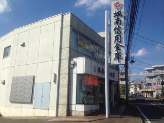 銀行　城南信用金庫川和支店（銀行）まで174m