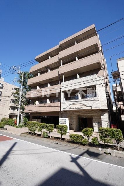 建物外観　外観は落ち着いています