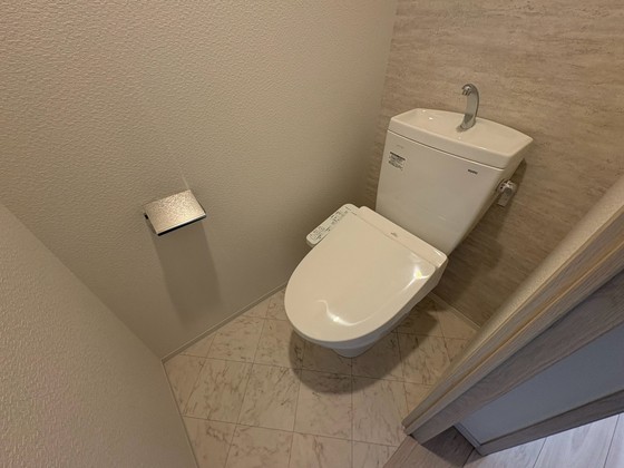 トイレ　※他部屋の写真となります。