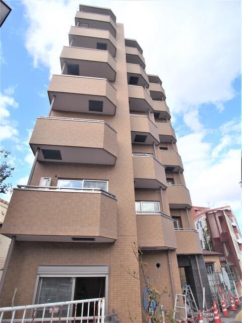 建物外観　７階建ての賃貸マンション