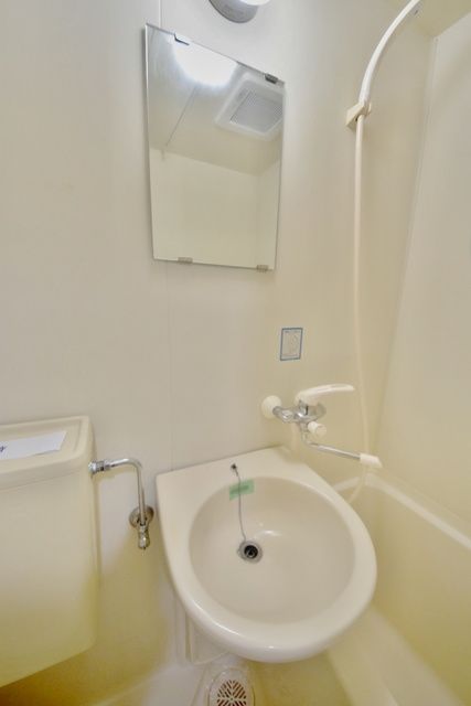 洗面設備　102号室参考写真