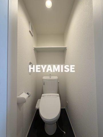 トイレ　※同タイプの別号室のお写真となります