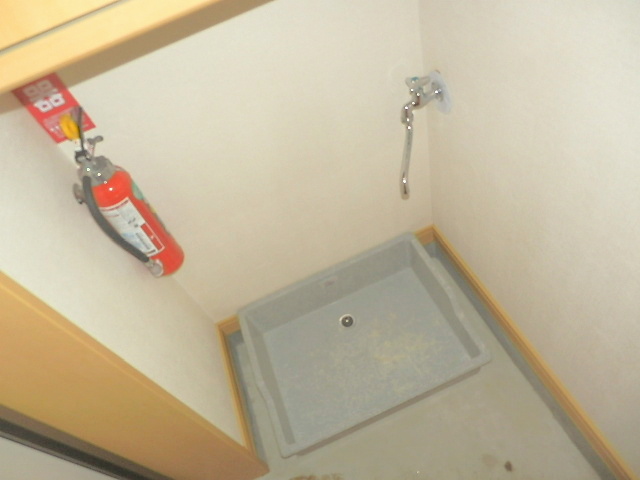 その他　窓が大きく明るいお部屋です♪
