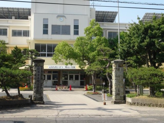 小学校　境港市立境小学校（小学校）まで139m