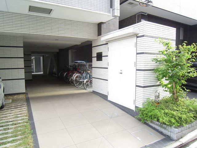 エントランス　エントランス