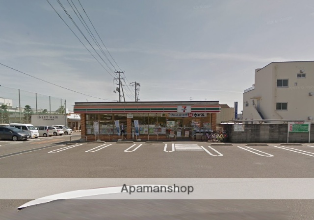 コンビニ　セブンイレブン西大寺駅前店（コンビニ）まで943m