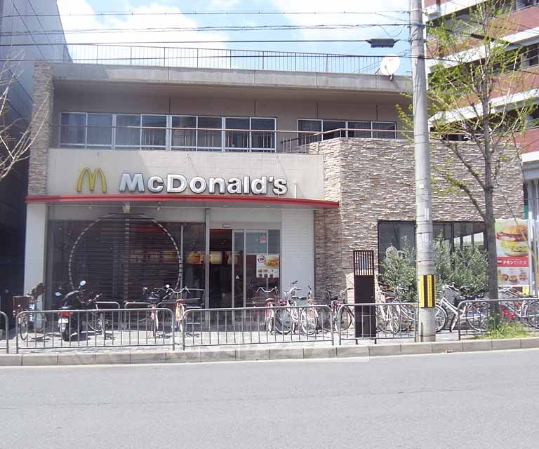 飲食店　マクドナルド 山科椥辻店（飲食店）まで363m