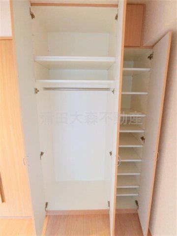 収納　棚とクローゼットのたっぷり収納！