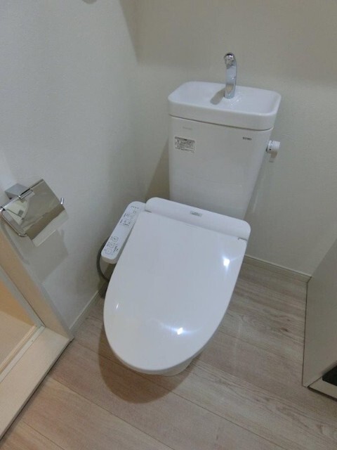 HERMIT CRAB HOUSE TOGETHER 戸塚のトイレ写真