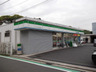 コンビニ　ファミリーマート ベイサイド新山下店（コンビニ）まで183m