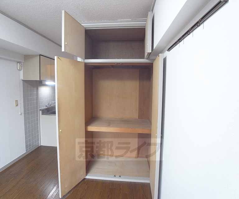 収納　大きな収納です。何でも放り込んで下さい。