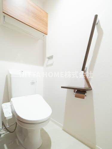 トイレ　温水洗浄付きのトイレになります◎