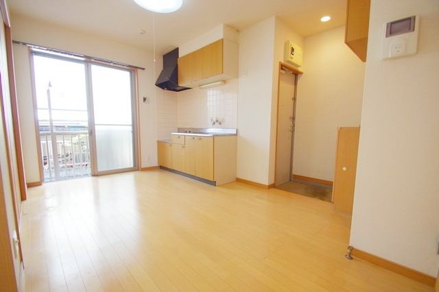 居室・リビング　★お部屋探しはタウンハウジング稲田堤店まで★