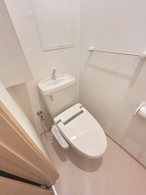 ウインズコートのトイレ写真