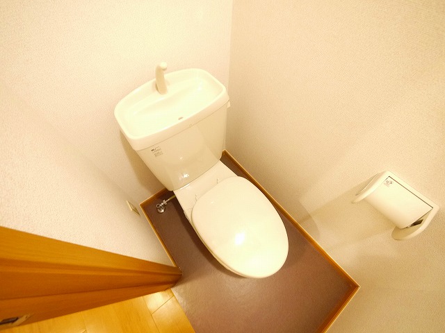トイレ　トイレもきれいです